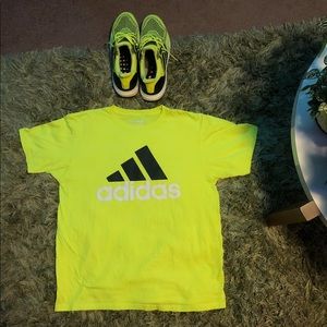 Neon yellow Go-To Tee